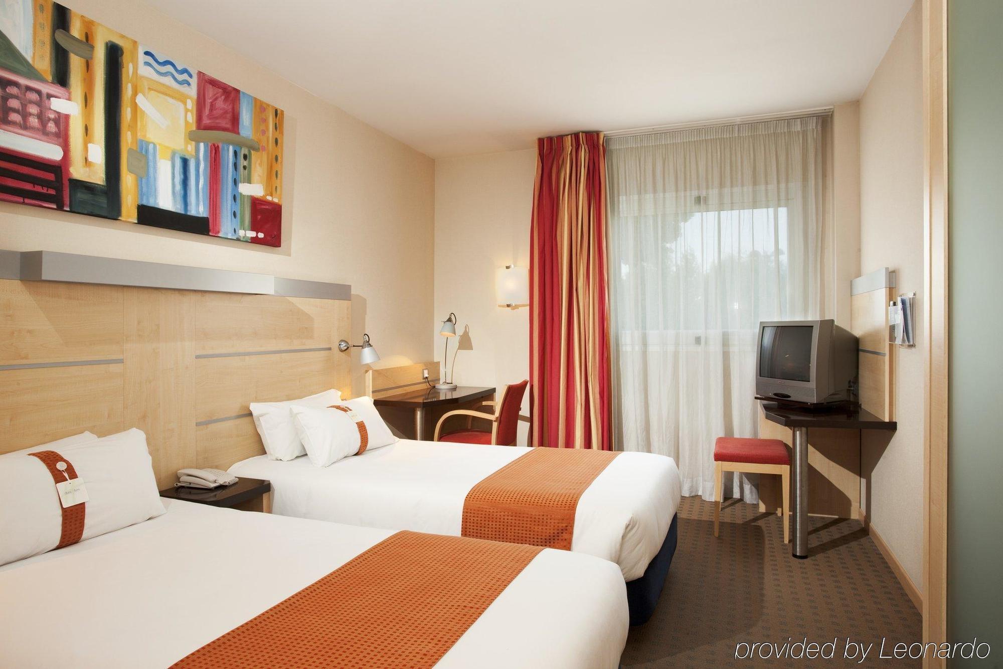 Hotel Holiday Inn Express Madrid-Rivas By Ihg Room photo