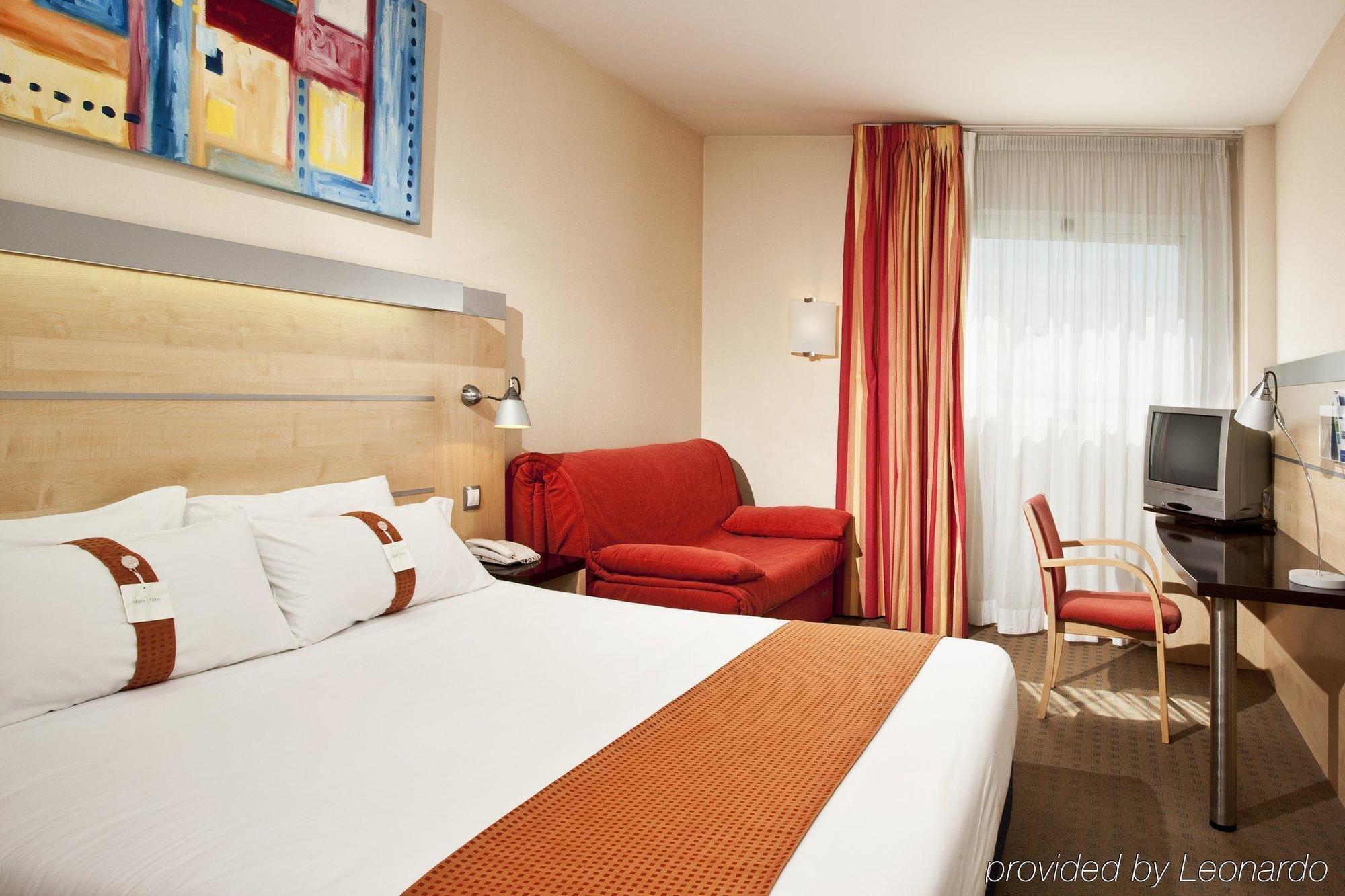 Hotel Holiday Inn Express Madrid-Rivas By Ihg Room photo