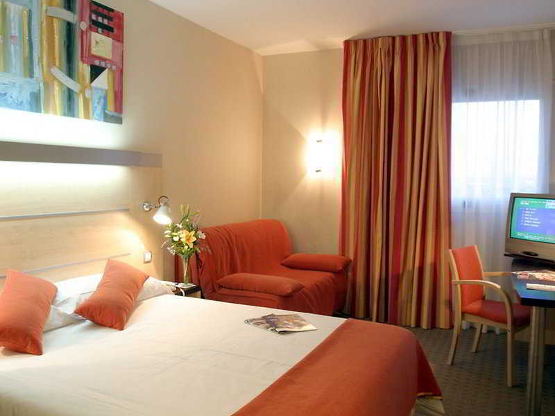 Hotel Holiday Inn Express Madrid-Rivas By Ihg Room photo