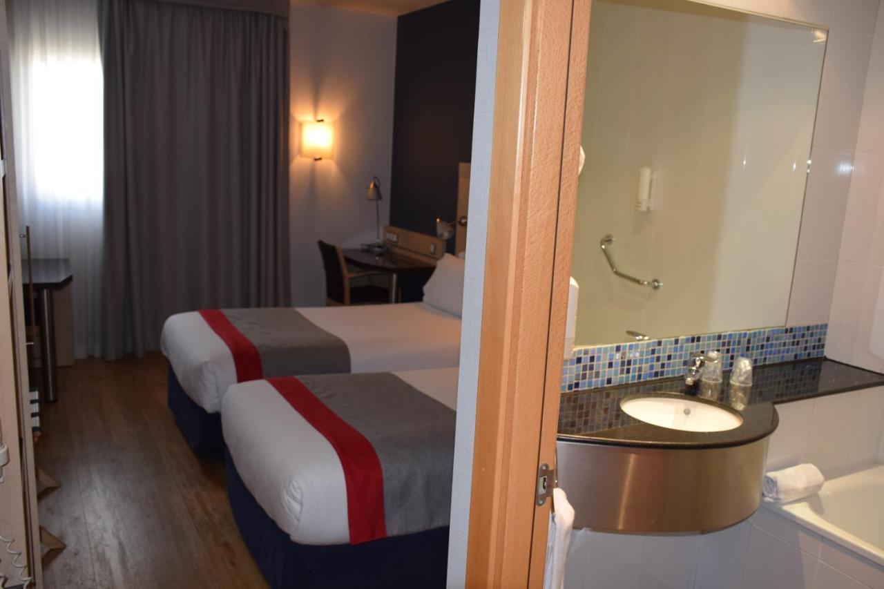 Hotel Holiday Inn Express Madrid-Rivas By Ihg Exterior photo