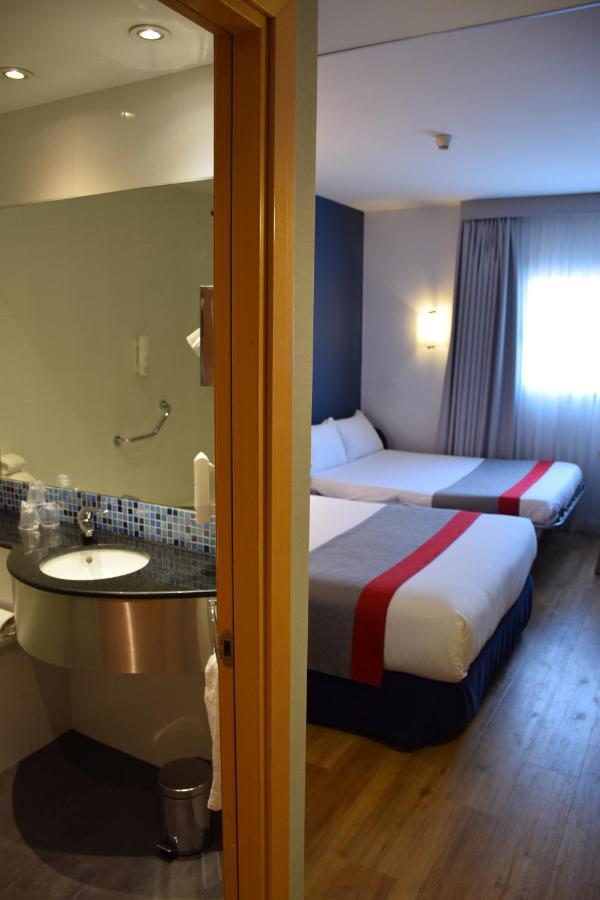 Hotel Holiday Inn Express Madrid-Rivas By Ihg Exterior photo
